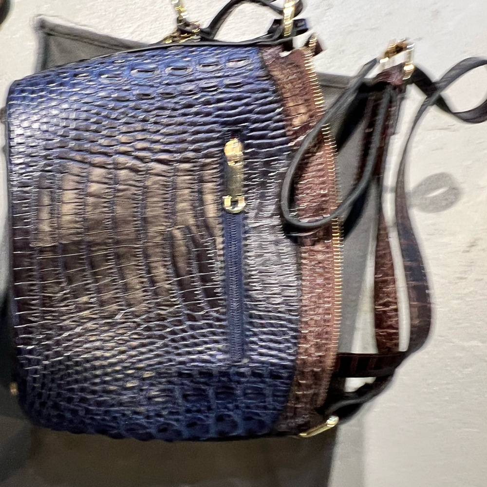 Bag - Picture 2 of 6